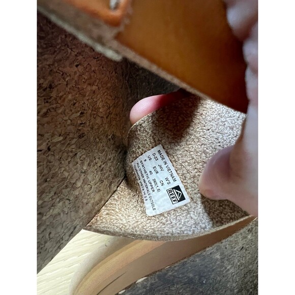 Reef Cushion Vista Hi women’s sandal size 9 - neutral color - Picture 7 of 7